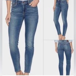 Lucky brand Brooke skinny jeans size 4 medium light wash